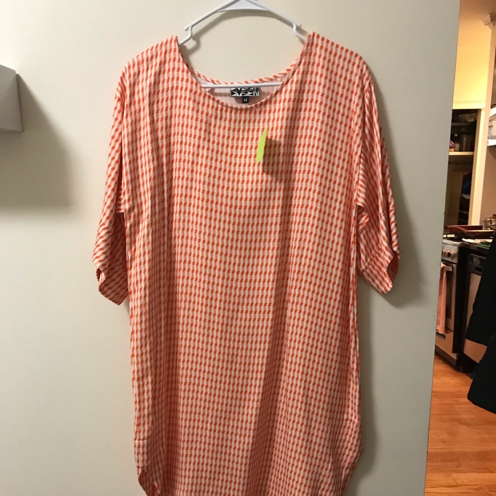 Dusendusen orange and white checkered dress